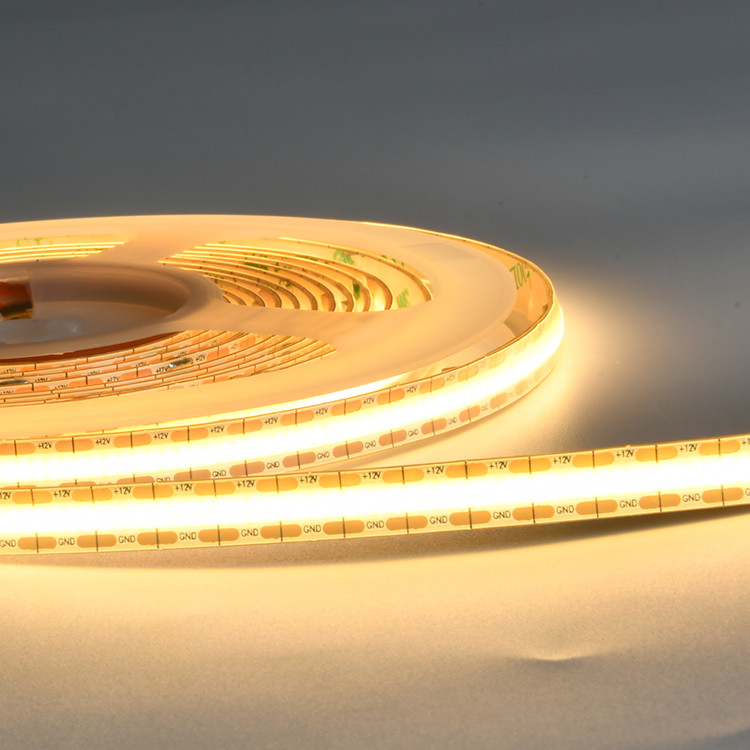 لون واحد ميني قطع COB LED الشريط الضوء 12 فولت IP20 تصنيف